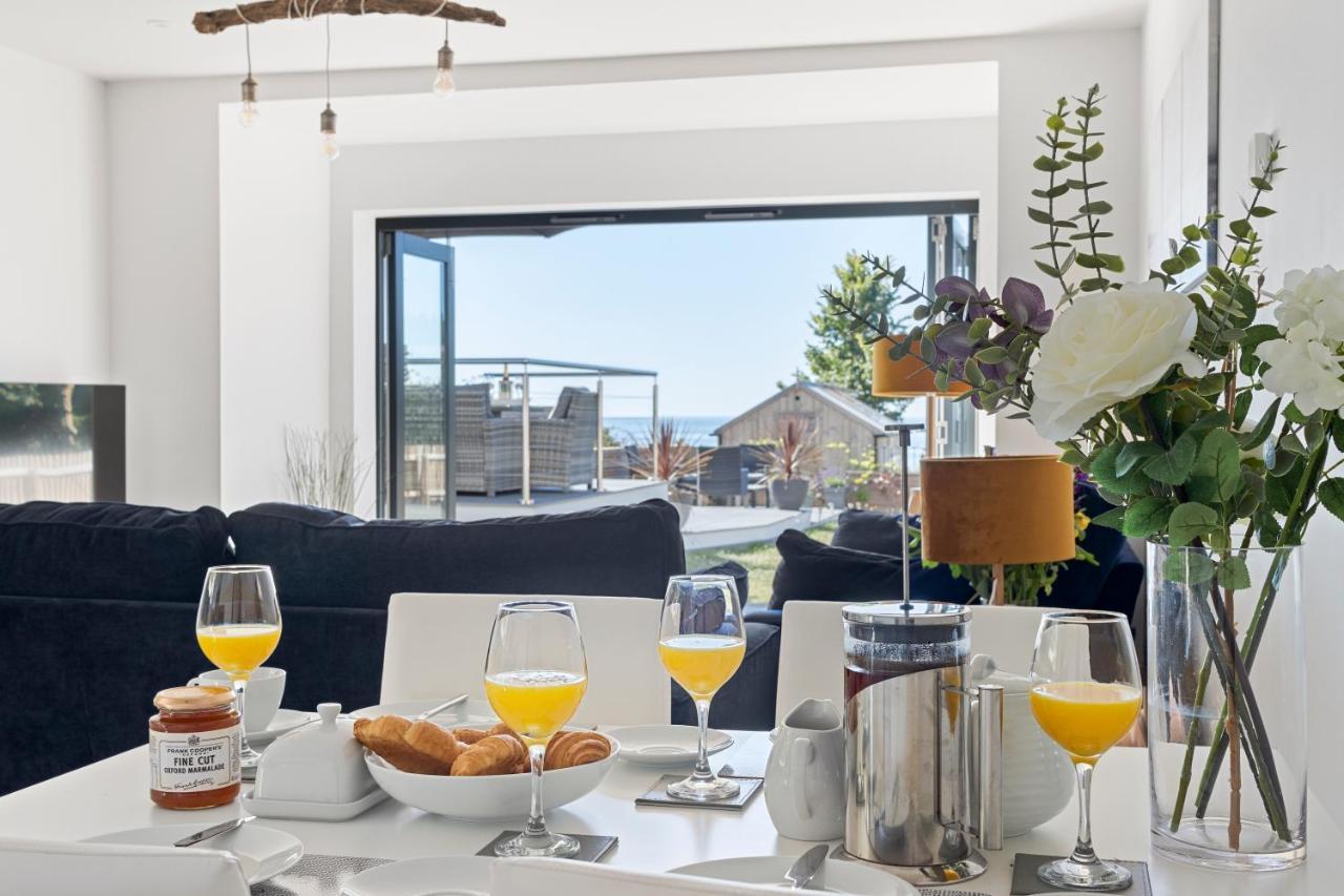 Apartment Stunning Coastal In Maidencombe With Sea Views & Garden Stokeinteignhead