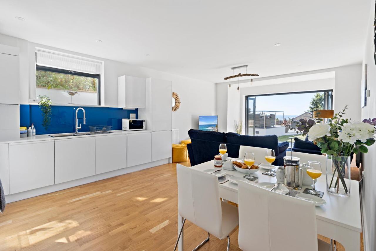 Stunning Coastal In Maidencombe With Sea Views & Garden