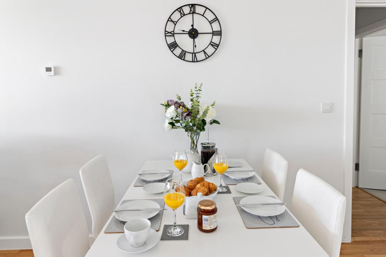 Apartment Stunning Coastal In Maidencombe With Sea Views & Garden