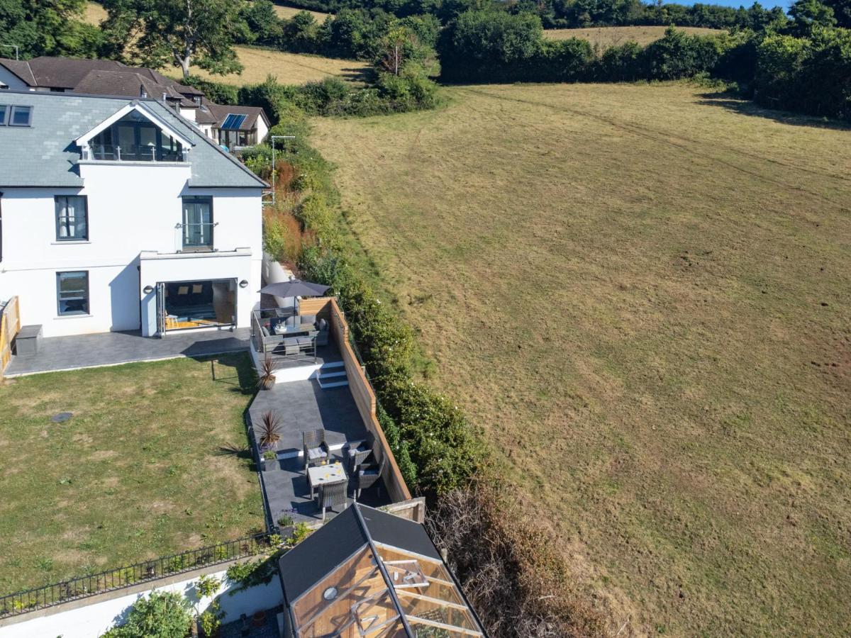 Stunning Coastal In Maidencombe With Sea Views & Garden Stokeinteignhead